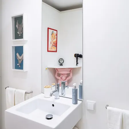 Boutique In The Heart Of ! Lemonn B * Lisbon