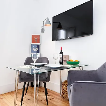 Boutique In The Heart Of ! Lemonn B Apartment *