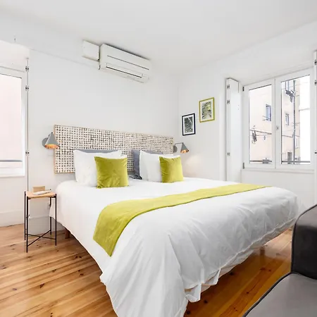 Boutique In The Heart Of ! Lemonn B Lissabon